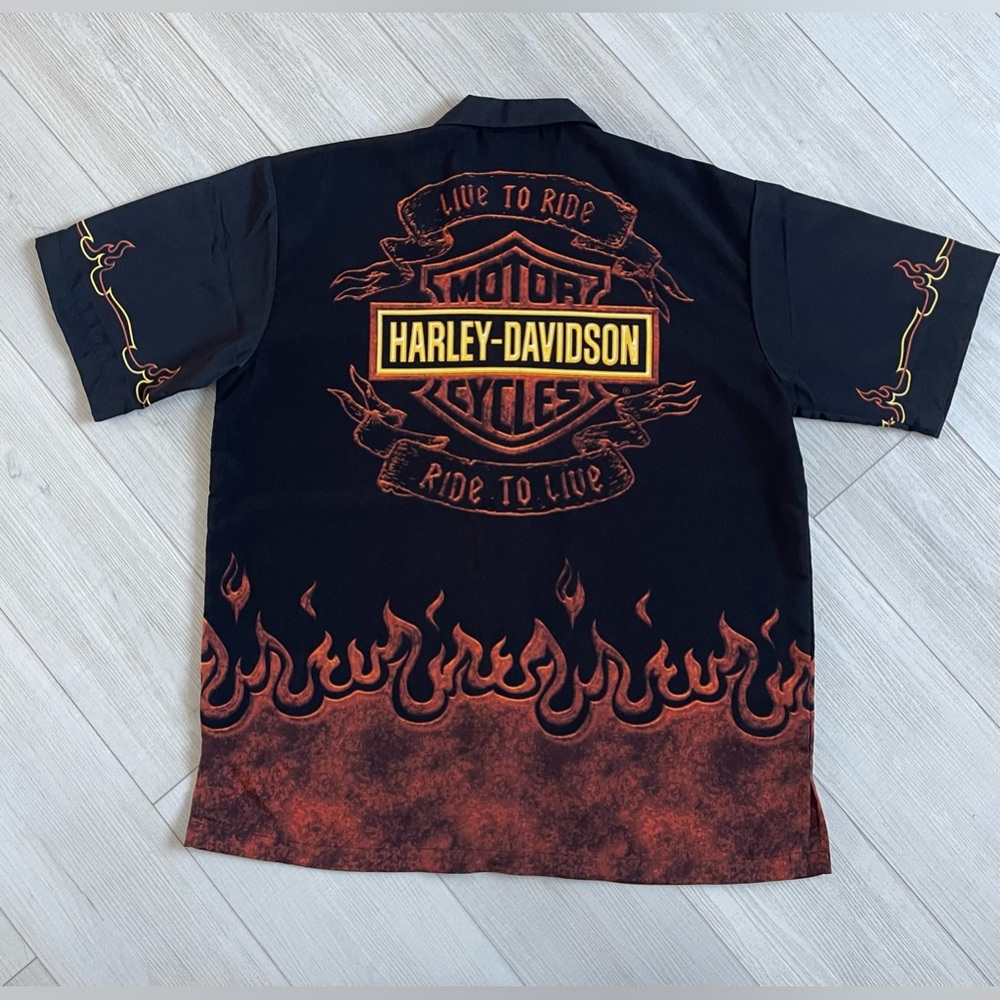 Vintage Harley Davidson Flame Button Up - Picture 7 of 9